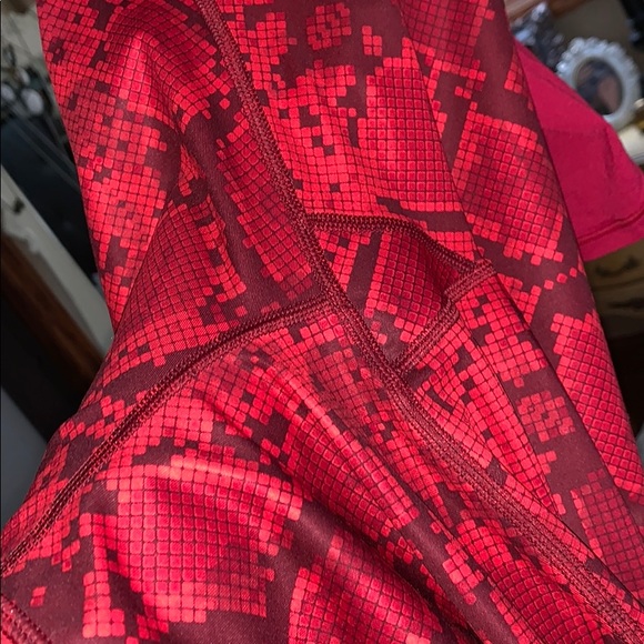 Lululemon leggings - Picture 7 of 8